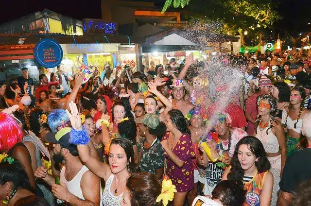 Fevereiro em Arraial D’Ajuda: Carnaval, Diversão e Festa!