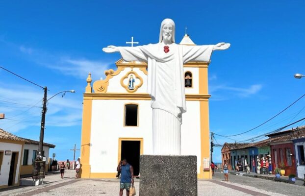 Centro Histórico de Arraial d’Ajuda: Igreja, Mirante e Cultura