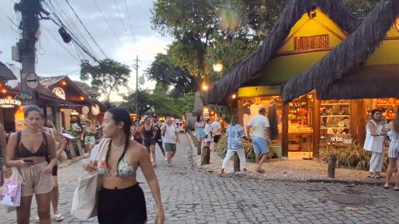 Rua do Mucuge: O Que Fazer a Noite em Arraial d’Ajuda